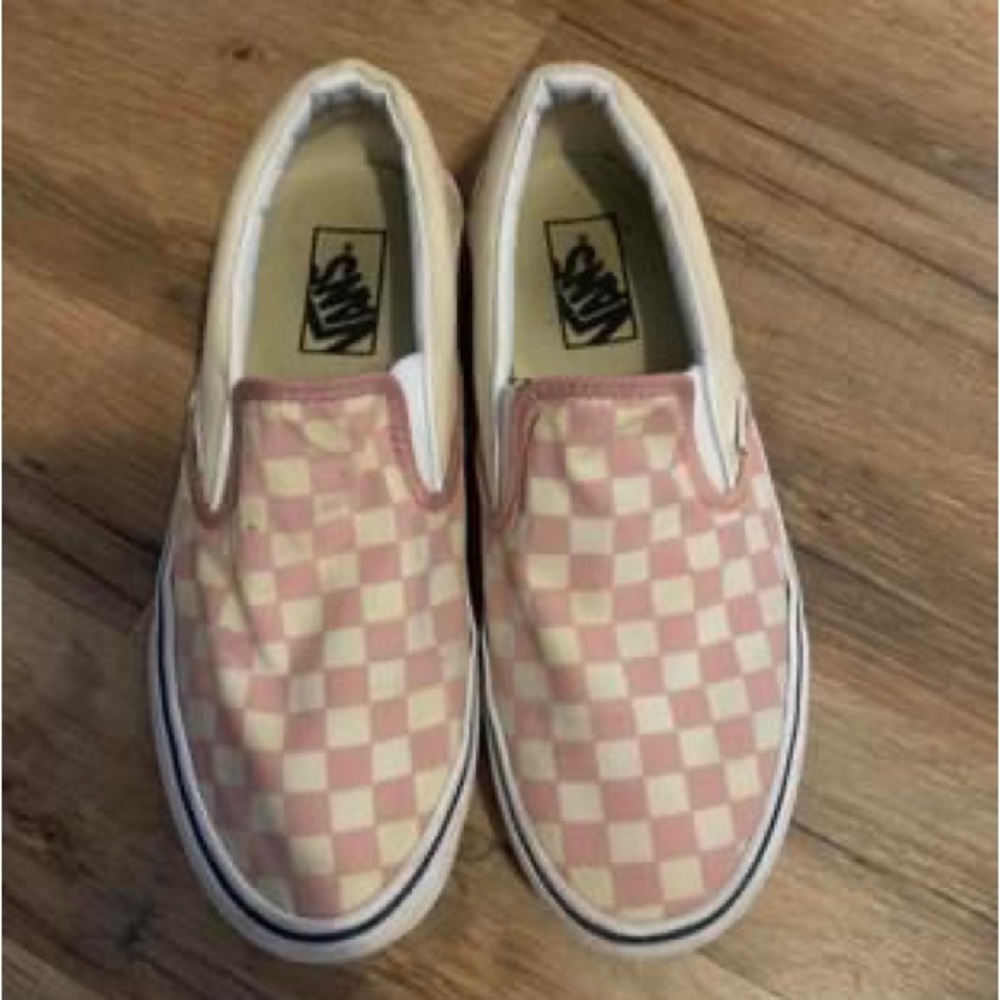 Women’s 10 checkered vans